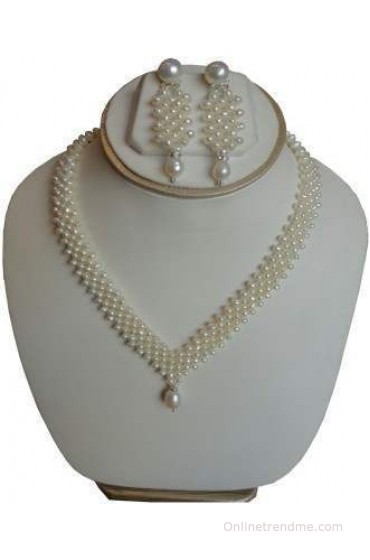 Sri Bansilal Pearls Pearls Jhali Mother of Pearl Jewel Set